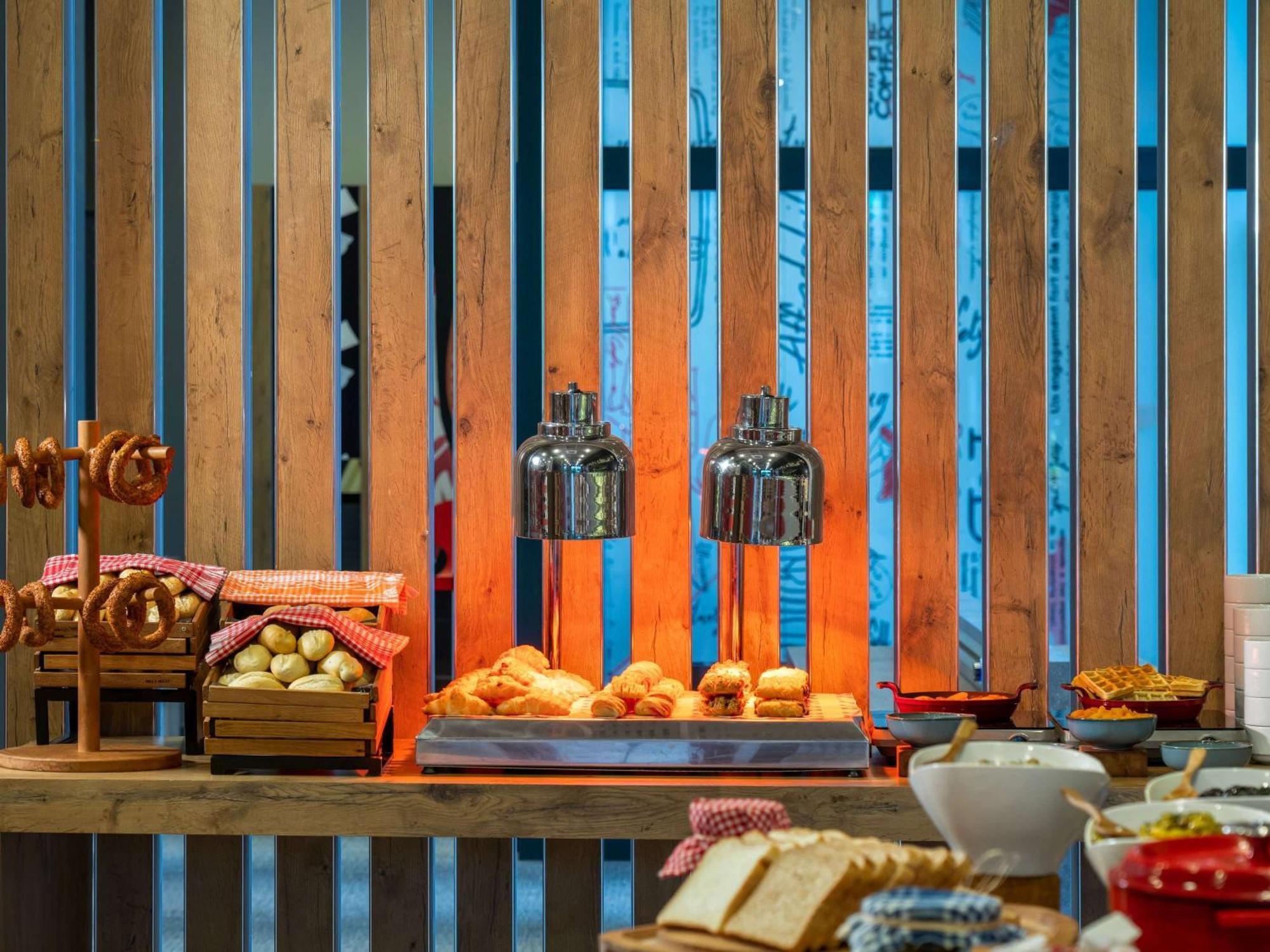 Ibis Istanbul Tuzla Hotel Cayirova Bagian luar foto